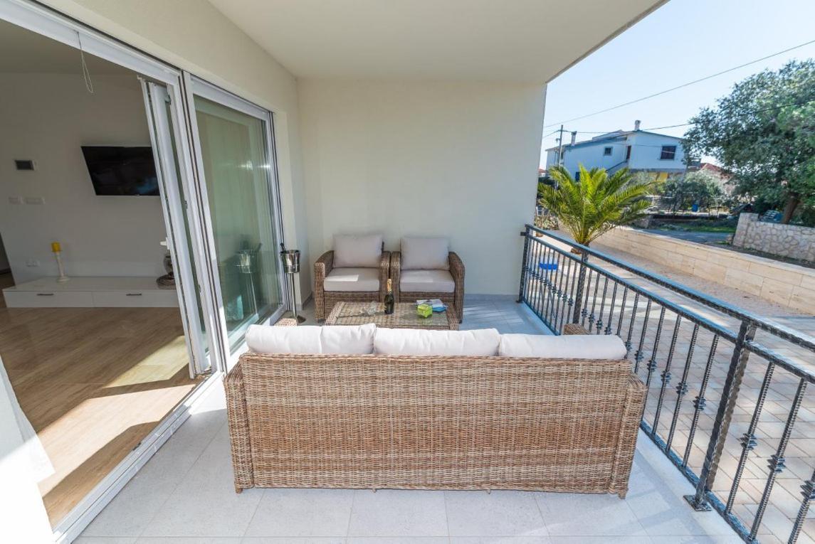 Apartmann Vir Exterior foto