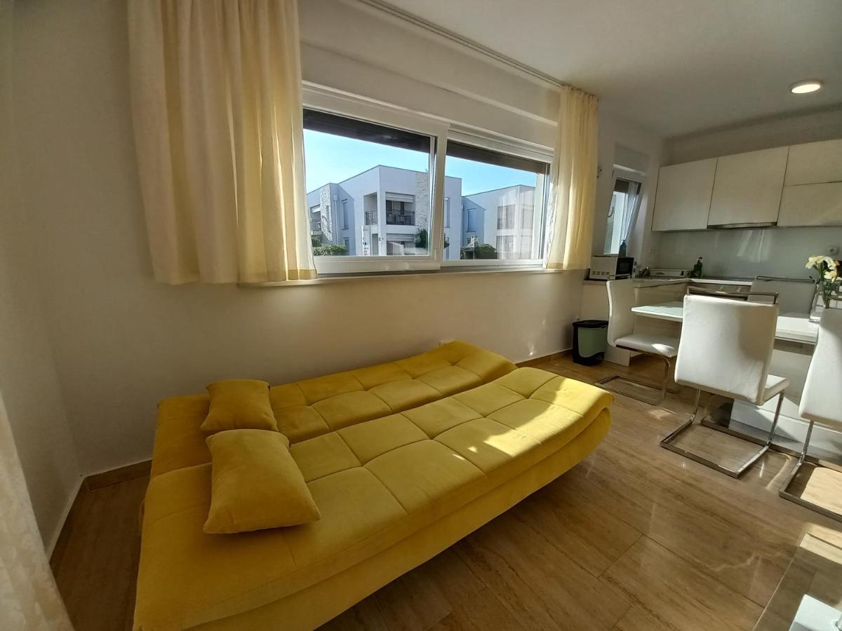 Apartmann Vir Exterior foto